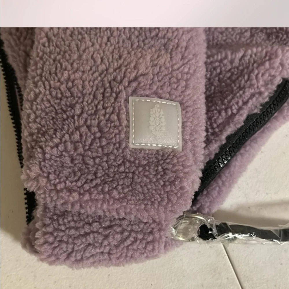 Plush Lavender Sling Bag - Women's Soft Sherpa Crossbody